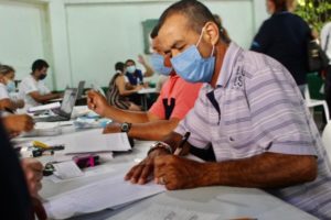 Lee más sobre el artículo Más de 900 ibaguereños asistieron a brigada de salud en la comuna Ocho