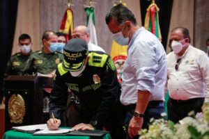 Lee más sobre el artículo Listo el convenio para patrulleros que beneficiará a 600 jóvenes del Tolima en su sueño por un mejor futuro