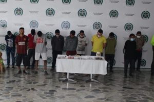 Lee más sobre el artículo Autoridades capturaron a 11 personas por venta de estupefacientes en la comuna Ocho de Ibagué