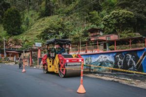 Lee más sobre el artículo Gobierno Departamental entregará en diciembre la pavimentación de la vía Ibagué – Juntas