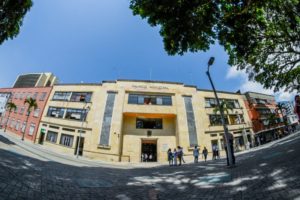 Lee más sobre el artículo Funcionarios de la Alcaldía de Ibagué retornan al horario laboral habitual