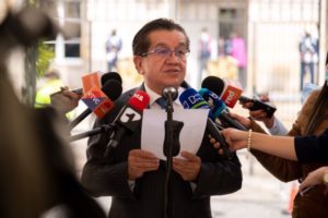 Lee más sobre el artículo Colombia recibirá más de 12 millones de vacunas contra el covid-19 en septiembre: Ministro de Salud