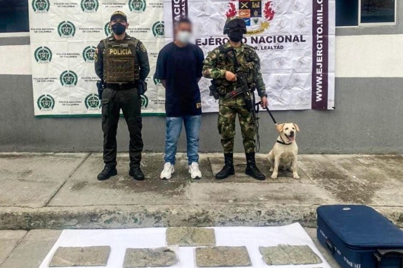 Lee más sobre el artículo Autoridades capturaron a un hombre con 4 kilos de marihuana en Cajamarca
