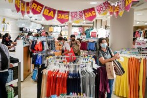 Lee más sobre el artículo Comercio ibaguereño reportó balance positivo durante el Día sin IVA