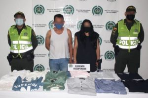 Lee más sobre el artículo ¡Querían estrenar! Robaron 28 prendas de vestir de tres almacenes del Centro Comercial La Estación