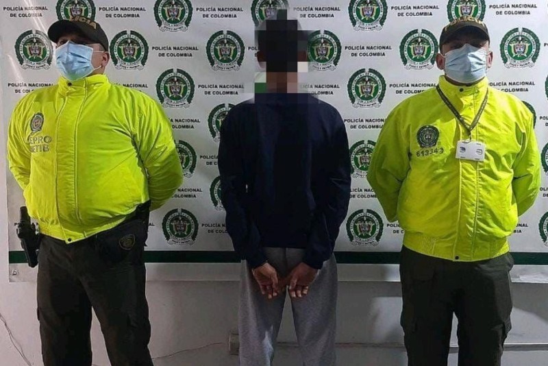 Lee más sobre el artículo Un adolescente de 17 años de edad fue aprehendido por el homicidio de un cantante en Ibagué