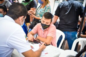 Lee más sobre el artículo Más de 1.200 ibaguereños participaron en la jornada de socialización de vivienda para jóvenes