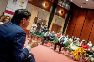 Lee más sobre el artículo Alcalde Andrés Hurtado expuso a constructores las apuestas en vivienda para Ibagué