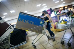 Lee más sobre el artículo Comercio ibaguereño reportó crecimiento en ventas en segundo Día sin IVA
