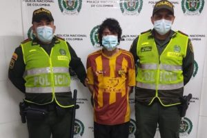Lee más sobre el artículo Ingresó a un establecimiento comercial de Ibagué y hurtó 100 mil pesos de la caja registradora