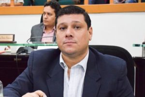 Lee más sobre el artículo Milton Restrepo renuncia a la Asamblea para aspirar a la Cámara de Resprentantes