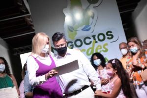 Lee más sobre el artículo Más de 100 emprendimientos del Tolima se registraron para recibir el sello de negocio verde