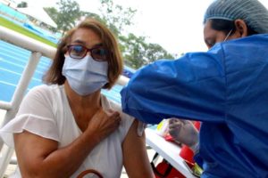 Lee más sobre el artículo Más de 700 vacunas se han aplicado en el Parque Deportivo en lo corrido del Mundial de Patinaje