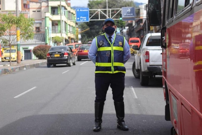 Lee más sobre el artículo Agentes de Tránsito acompañarán a jugadores del Tolima y Cali para final de la Liga BetPlay