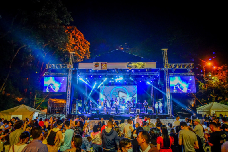 Lee más sobre el artículo Disfrute en familia y con un mágico espectáculo cultural el inicio de las novenas de aguinaldos en Ibagué