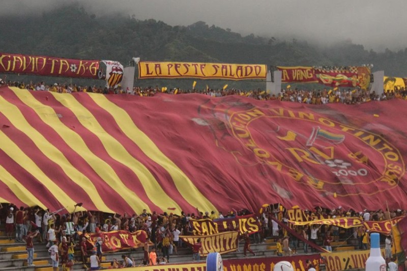 Lee más sobre el artículo Deporte sin cultura deportiva ¿Es posible un partido sin robos ni muertos?