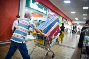 Lee más sobre el artículo Todo listo en Ibagué para el tercer y último Día sin IVA de 2021