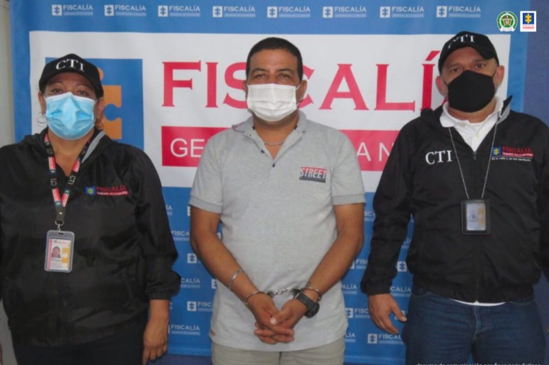 Lee más sobre el artículo Cárcel para hombre señalado de estafar a interesados en ingresar a la Armada Nacional en Ibagué