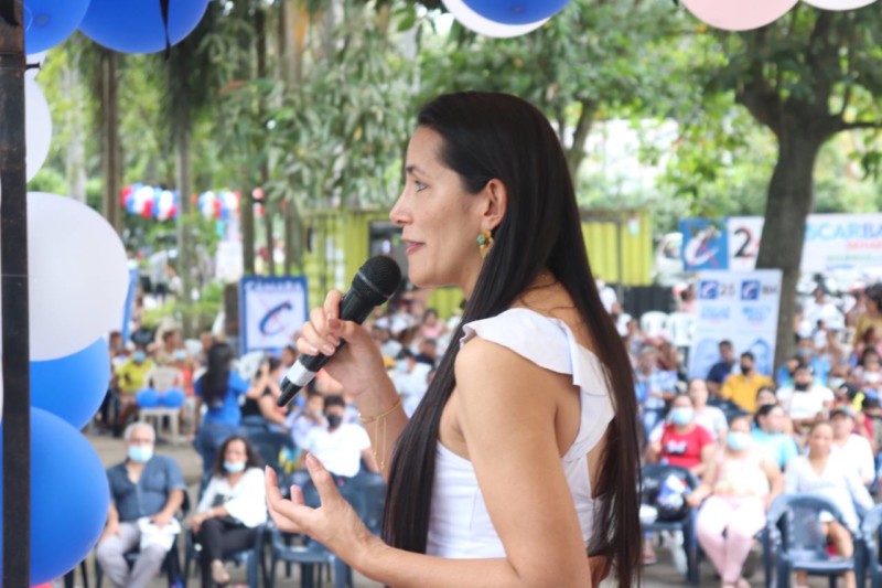 Lee más sobre el artículo Delcy Izasa quiere ser la representante del campo y la reactivación económica en el Congreso de la República