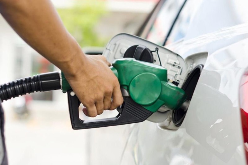 Lee más sobre el artículo Subió el precio de la gasolina y el diésel en el país