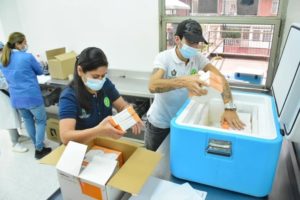 Lee más sobre el artículo Hoy serán distribuidas más de 80 mil dosis contra el covid-19 a IPS vacunadoras del Tolima