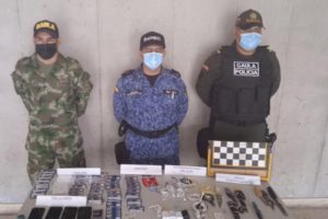 Lee más sobre el artículo Autoridades se tomaron los pabellones 21 y 22 de la cárcel de Picaleña