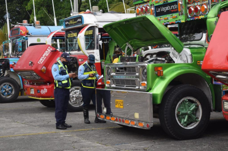 Lee más sobre el artículo ‘Chivas turísticas’ tendrán condiciones para su operación en Ibagué