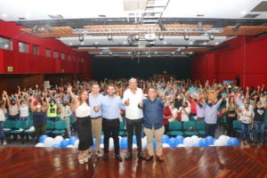 Lee más sobre el artículo Óscar Barreto suma en el Huila multitudinario apoyo 