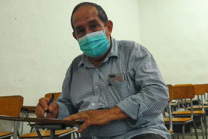 Lee más sobre el artículo ¡No importa la edad! Don Mario, un adulto mayor de Ibagué estudiará música en la EFAC 