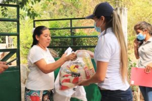 Lee más sobre el artículo Más de 8.000 ayudas humanitarias han recibido familias afectadas por lluvias en el Tolima