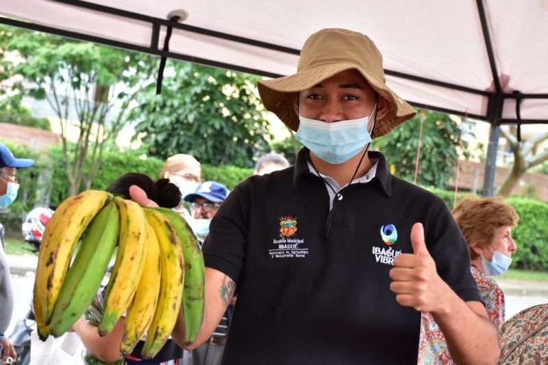 Lee más sobre el artículo ¡Aliste el canasto! Hoy están los Mercados Campesinos en la comuna Cinco de Ibagué