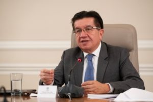 Lee más sobre el artículo “Por un tiempo importante seguiremos usando tapabocas en espacios cerrados”: MinSalud