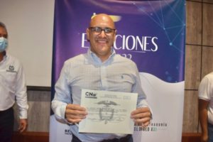 Lee más sobre el artículo Gerardo Yepes Caro recibió oficialmente su credencial como representante a la Cámara