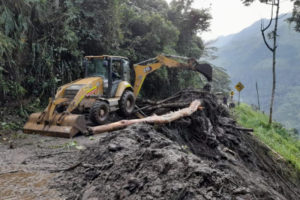 Lee más sobre el artículo Gobierno Departamental adelanta trabajos en la vía a Villahermosa  