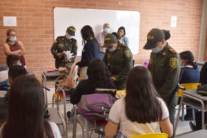Lee más sobre el artículo Autoridades iniciaron requisas pedagógicas en colegios de Ibagué