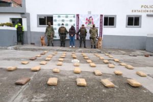 Lee más sobre el artículo Más de 46 kilos de marihuana fueron incautados en la vía Cajamarca – Ibagué