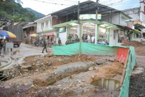 Lee más sobre el artículo Obras de pavimentación de vías urbanas de Gaitania, sur del Tolima, tienen un avance del 55%