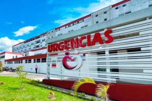 Lee más sobre el artículo En cuidados intensivos permanece el hombre impactado por un rayo en Ibagué