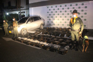 Lee más sobre el artículo Cayó media tonelada de marihuana en la vía Cajamarca – Ibagué