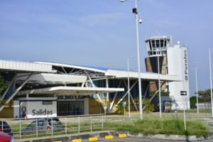 Lee más sobre el artículo Aerolíneas se preparan con descuentos para el Festival Folclórico Colombiano