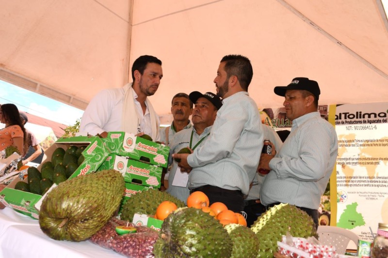 Lee más sobre el artículo En Mariquita, productores tolimenses cerraron negocios por más de $9.100 millones