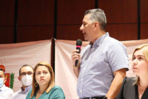 Lee más sobre el artículo “Si no nos resuelven, yo mismo entro en huelga de hambre. No nos mamamos más a las EPS”: Gobernador Orozco