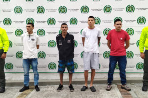 Lee más sobre el artículo Cayeron ‘Las Hienas de la Vuelta del Chivo’, delincuentes que robaban en Ibagué