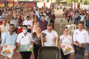 Lee más sobre el artículo Más de 200 familias del Guamo recibieron kits de huertas agroecológicas