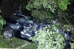 Lee más sobre el artículo Dos personas muertas deja accidente de tránsito que se registró en el Cañón del Combeima