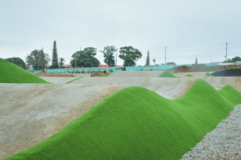 Lee más sobre el artículo Alcalde de Ibagué verificó el avance de la construcción de la pista de BMX