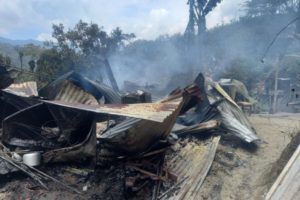 Lee más sobre el artículo Bomberos de Ibagué atendieron incendio estructural en zona rural