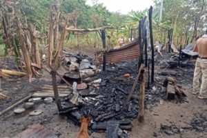 Lee más sobre el artículo Familia de Honda lo perdió todo tras el incendio de su vivienda