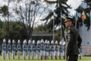 Lee más sobre el artículo Así quedó la nueva línea de mano de la Policía Nacional