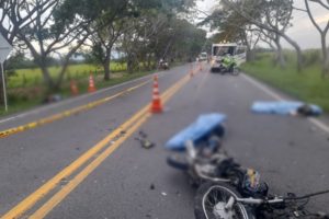 Lee más sobre el artículo Identificaron a las tres víctimas fatales del accidente de tránsito que se registró entre Ibagué y Alvarado